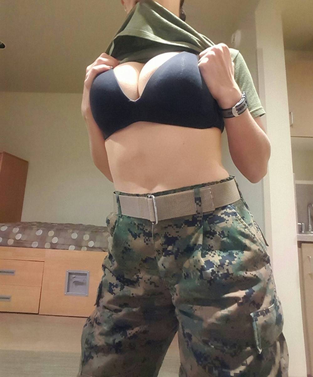Hot Military Girls